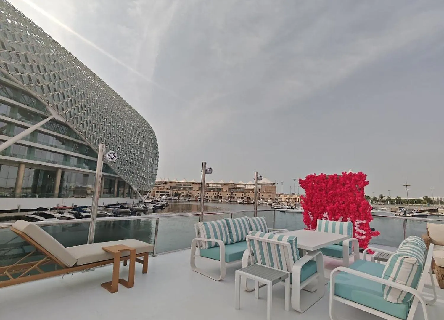 Hotel Lavie Yachts Abu Zabi 0*,